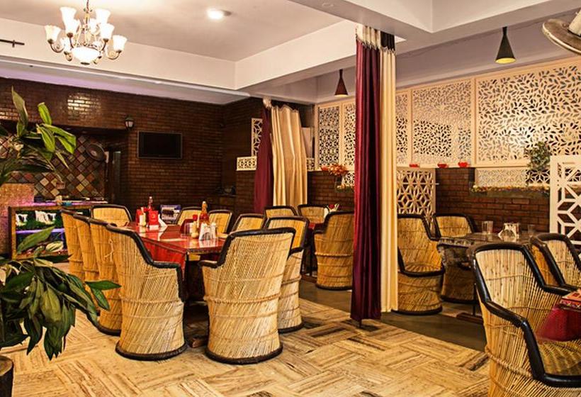 ホテル Panchsheel, The