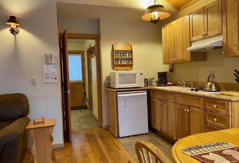 호텔 River's Edge Resort