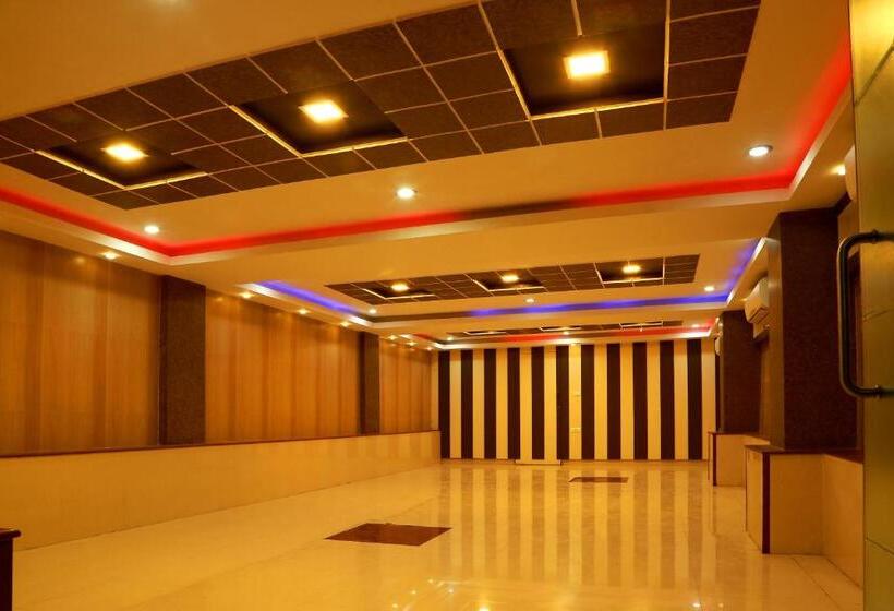 Royal Palm   A Budget Hotel In Udaipur