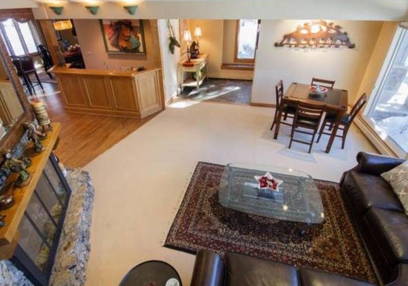 בית מלון כפרי Royal Tiger Lodge