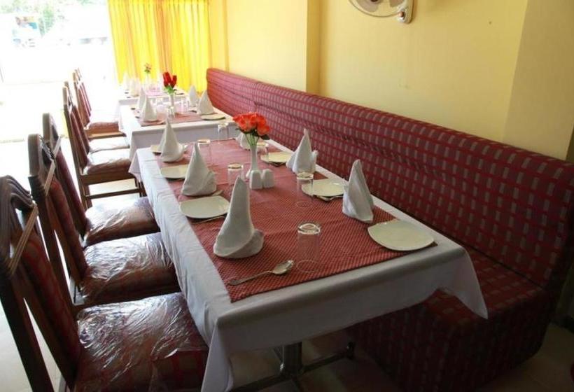 فندق Saiesh International