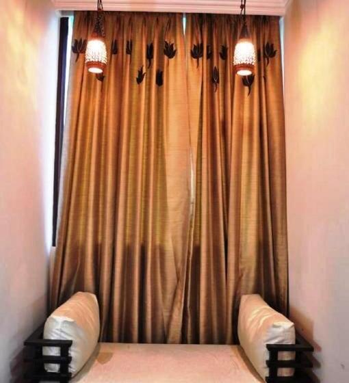 Отель Solo Victoria