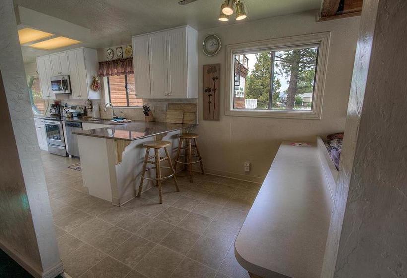 호텔 Tahoe Keys Home With Hot Tub