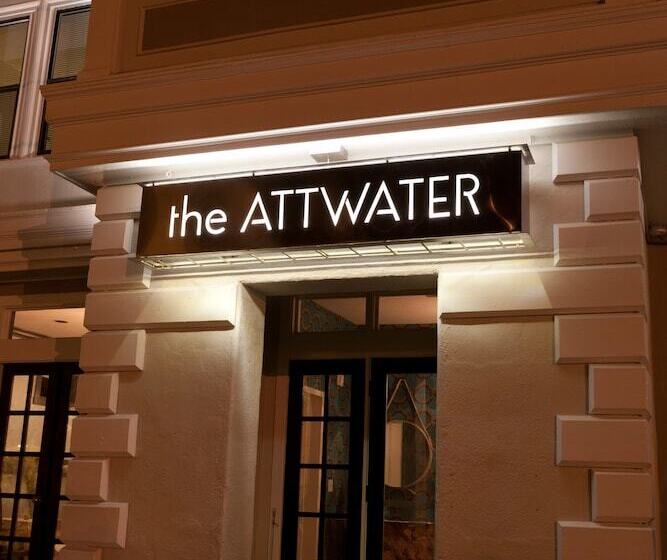 ホテル The Attwater