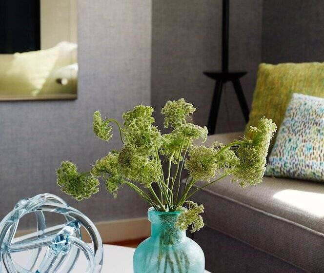 ホテル The Attwater