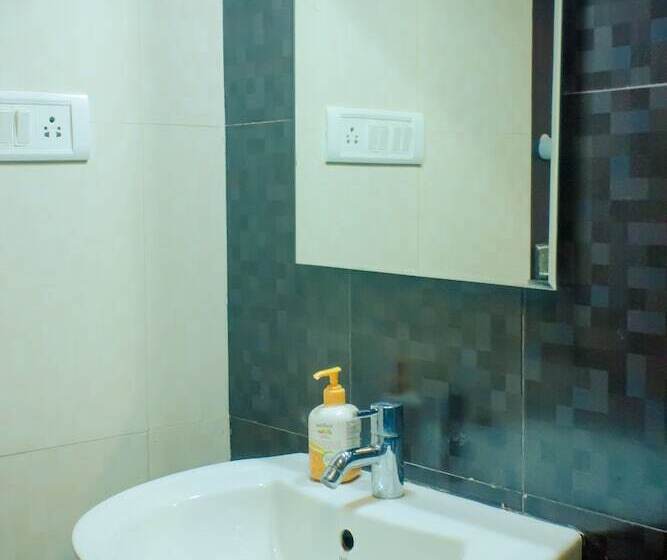 Отель The Signature Inn