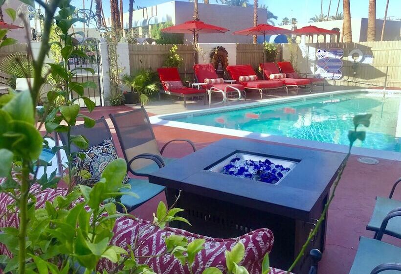 ホテル The Village Palm Desert