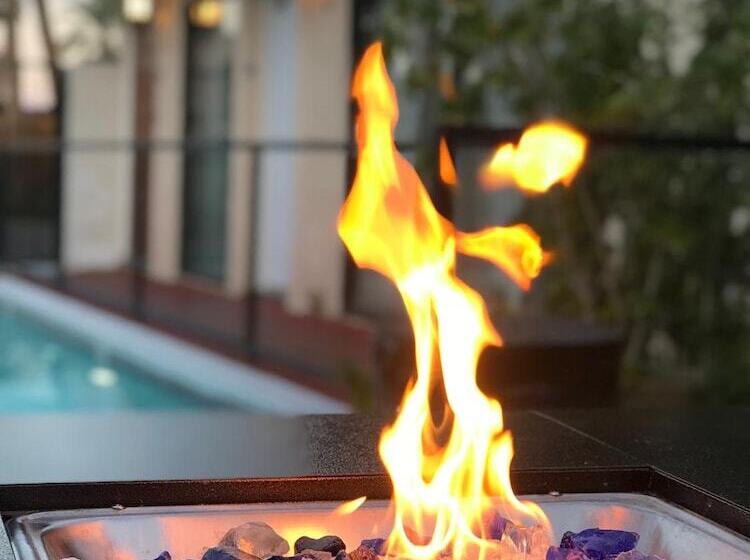 酒店 The Village Palm Desert