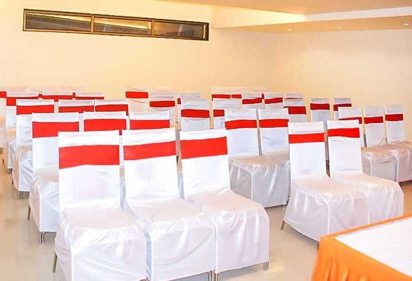 ホテル Treebo Trend Yuvraj Aurangabad