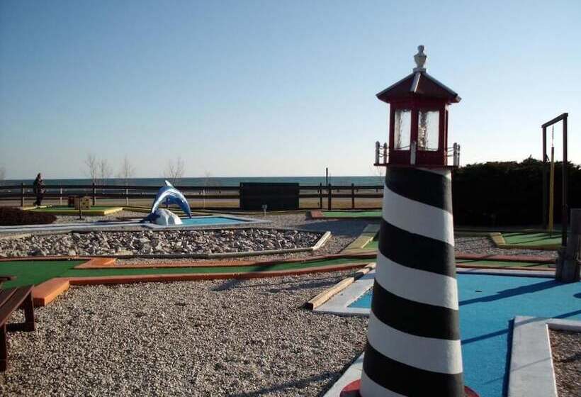 فندق Village Inn On The Lake