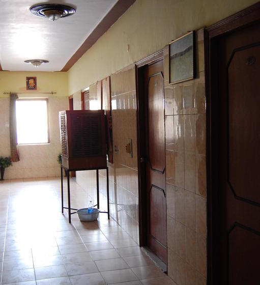 酒店 Viren International