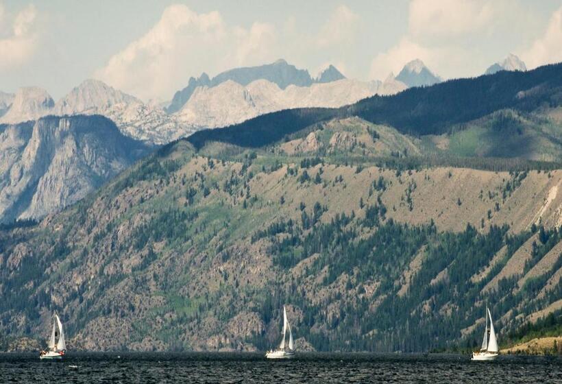 Lakeside Lodge Resort And Marina