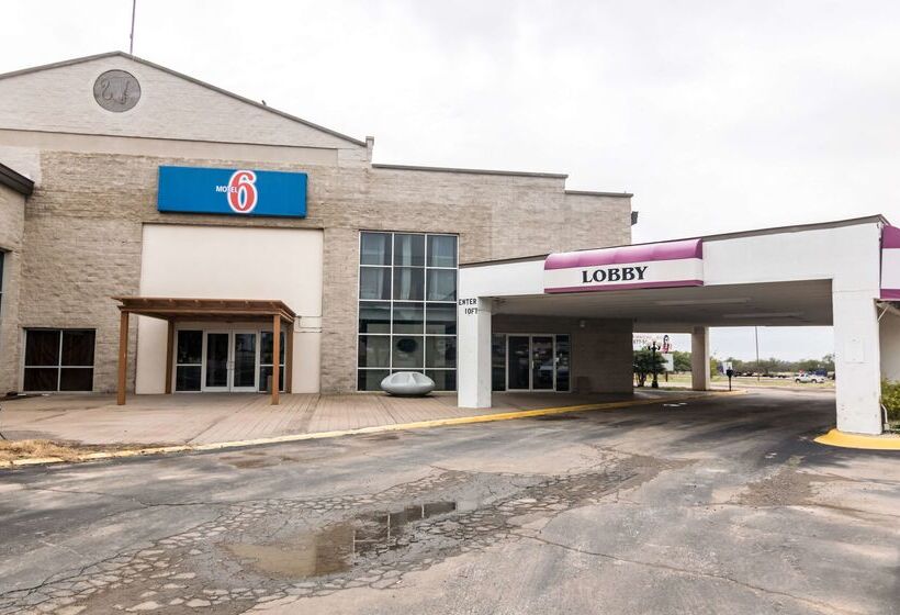 Motel 6 snyder, Tx