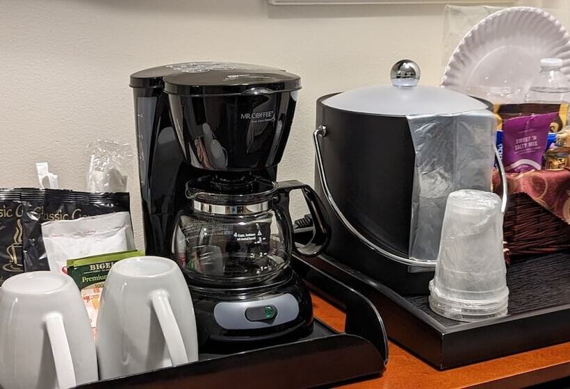 فندق على الطريق Amherst Inn   Virginia