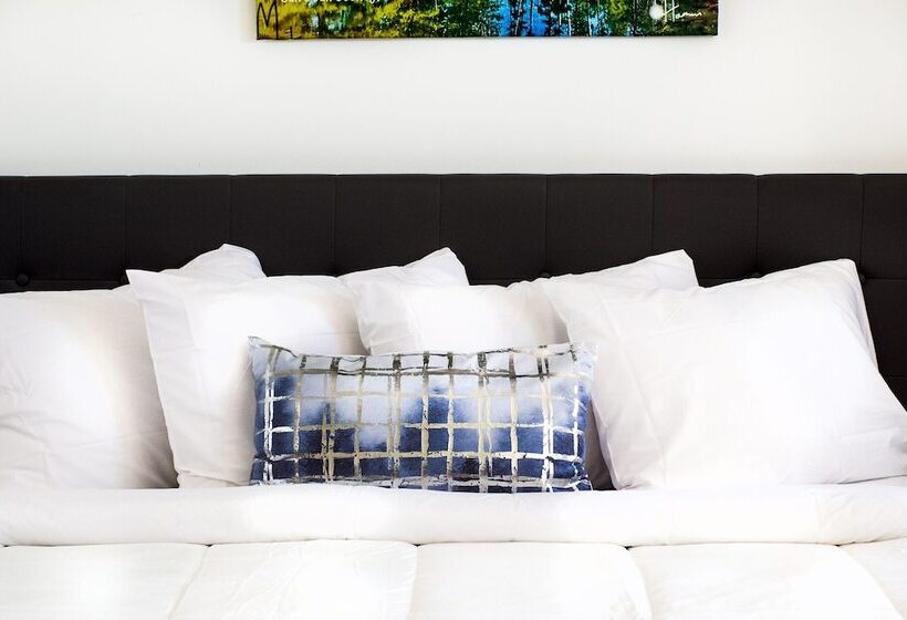 فندق على الطريق Blue Sage Inn & Suites