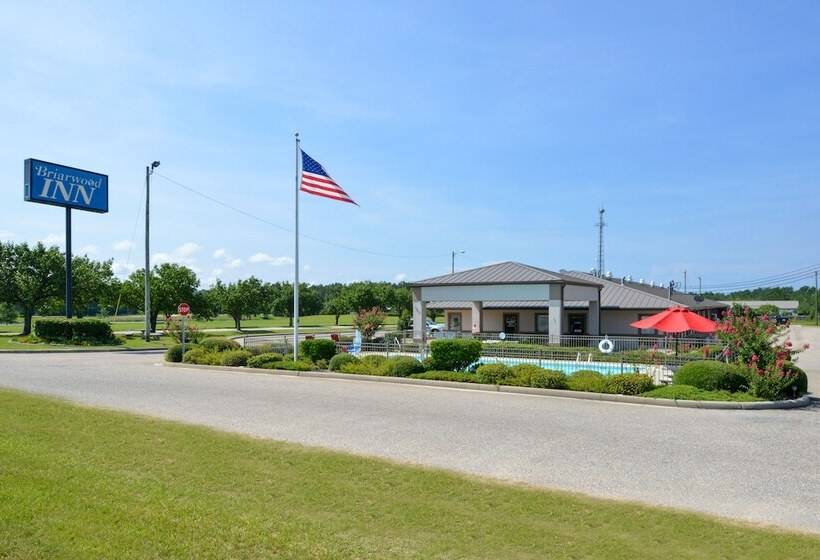 فندق على الطريق Briarwood Inn Of Geneva