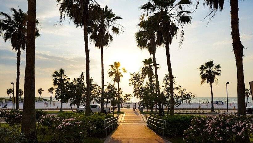 فندق على الطريق Devon Shores