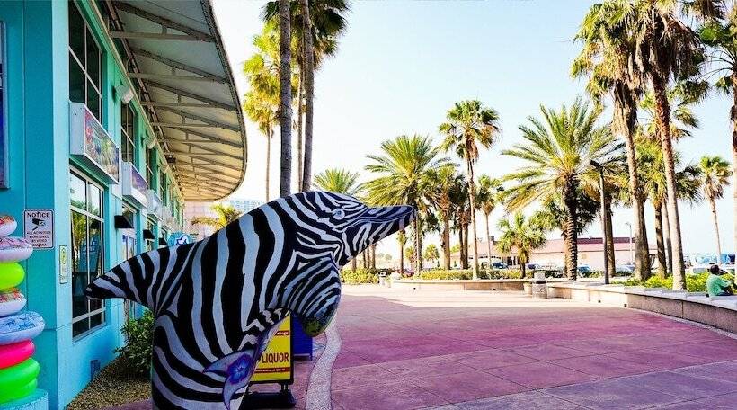 فندق على الطريق Devon Shores