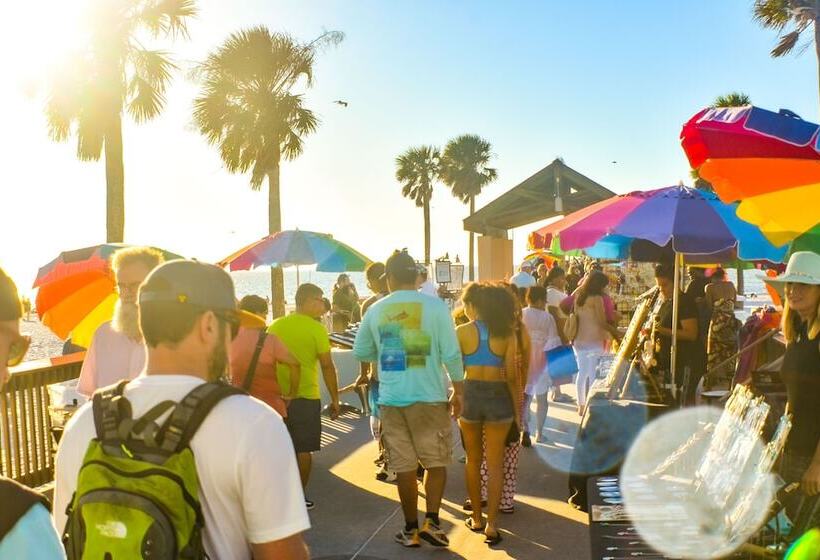 فندق على الطريق Devon Shores