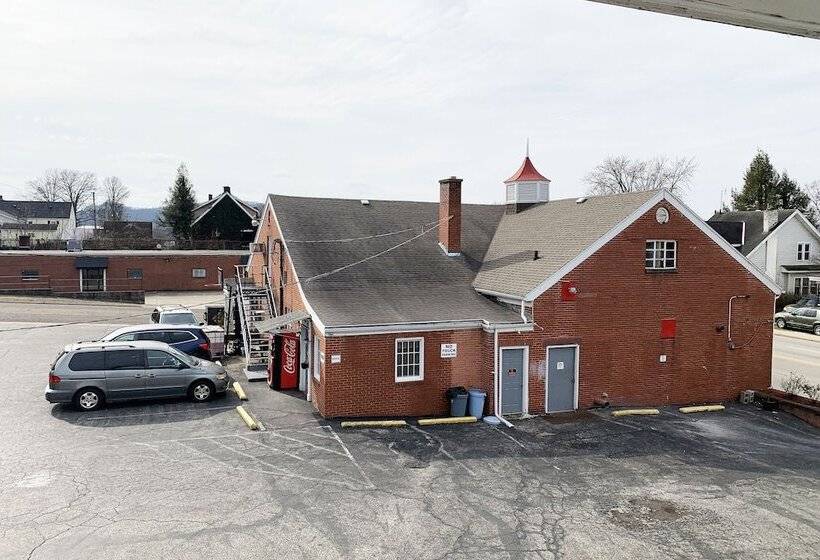 فندق على الطريق Four Keys Inn