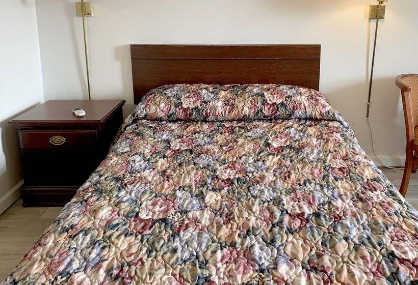 فندق على الطريق Four Keys Inn