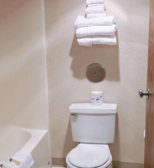 فندق على الطريق Heritage Inn