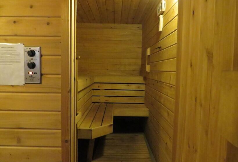 Indianhead Ironwood Motel