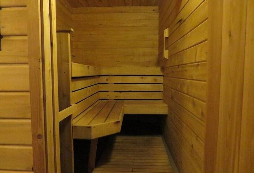 Indianhead Ironwood Motel