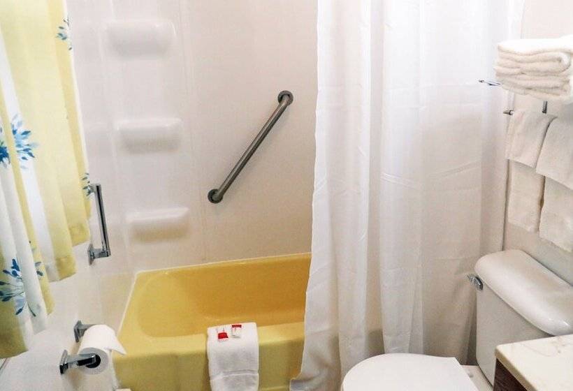 Indianhead Ironwood Motel