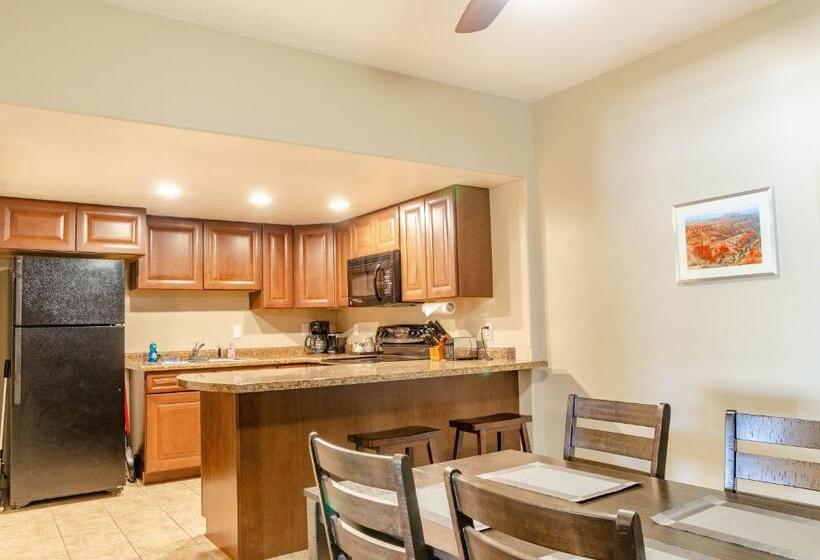 فندق على الطريق Mountain Ridge Cabins & Lodging Between Bryce And Zion National Park