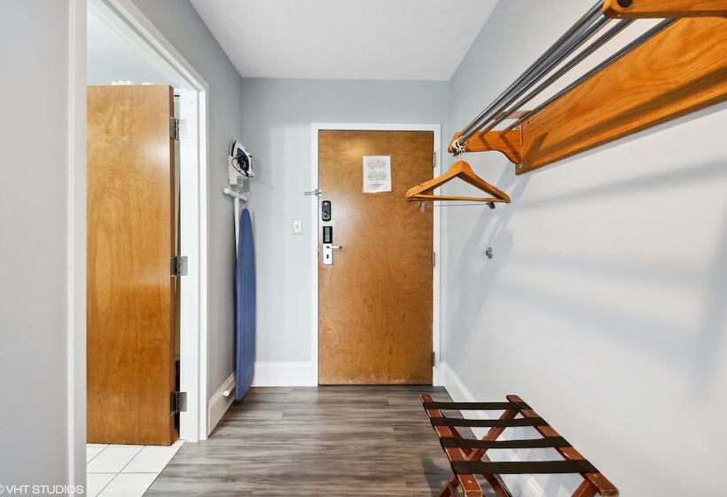 فندق على الطريق My Hometown Inn