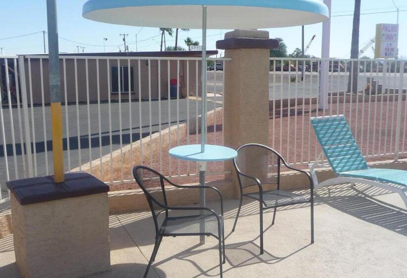 فندق على الطريق Palms Inn