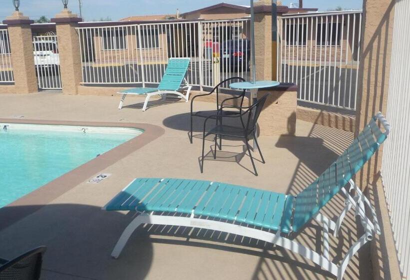 فندق على الطريق Palms Inn