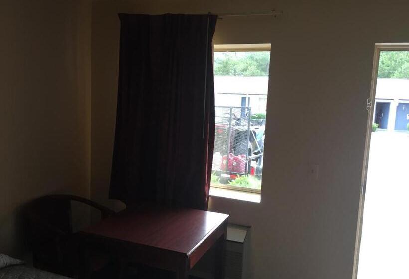 فندق على الطريق Rodeway Inn