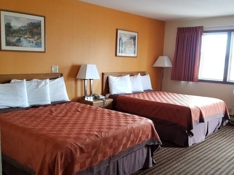 فندق على الطريق Scottish Inn & Suites   Eau Claire