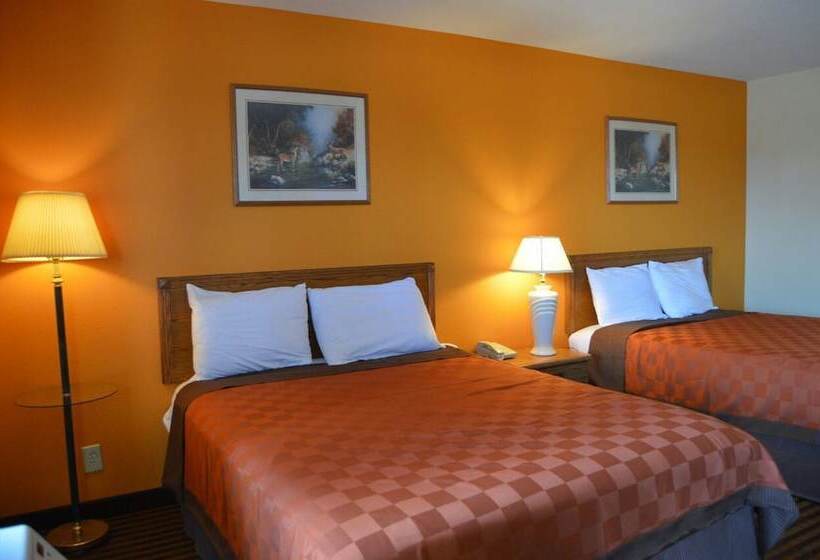 فندق على الطريق Scottish Inn & Suites   Eau Claire
