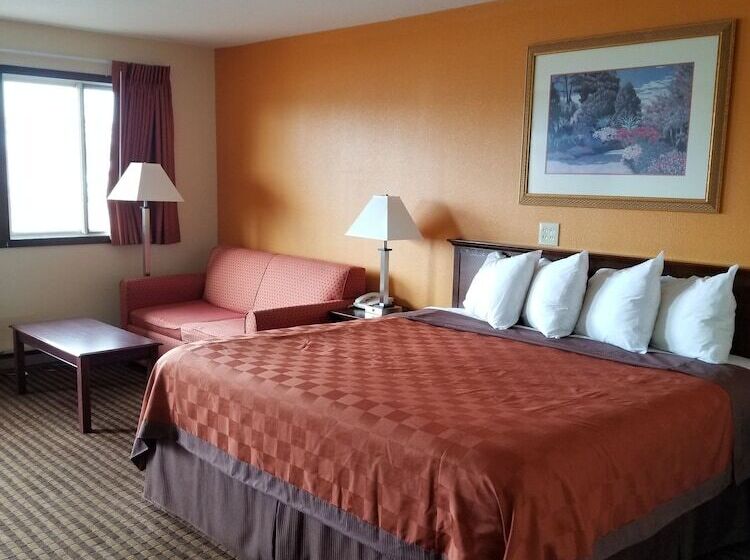 فندق على الطريق Scottish Inn & Suites   Eau Claire