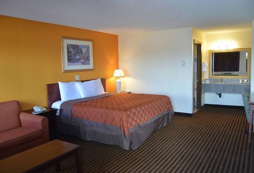 فندق على الطريق Scottish Inn & Suites   Eau Claire