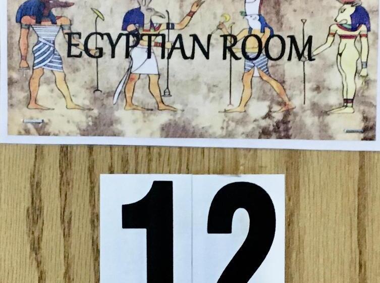 فندق على الطريق Sunset View Inn L.l.c