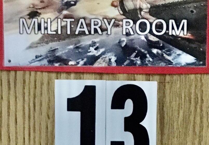 فندق على الطريق Sunset View Inn L.l.c