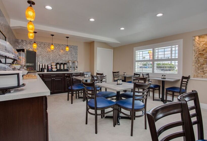 モーテル Quality Inn