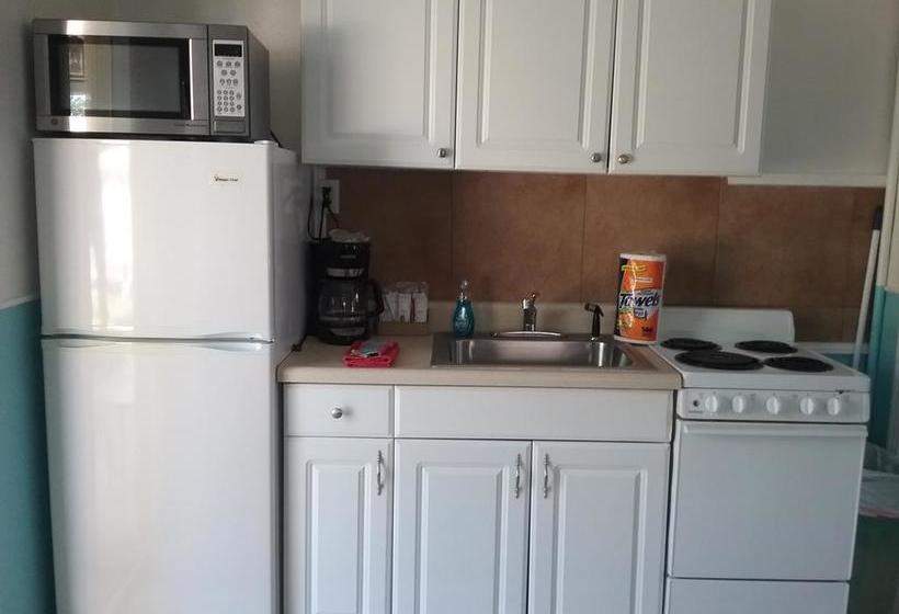 فندق على الطريق Tropical Bay Suites