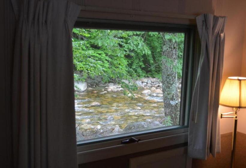 Mount Coolidge Motel