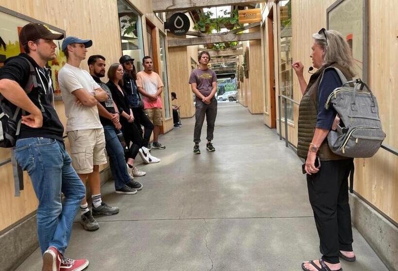 Northwest Portland Hostel