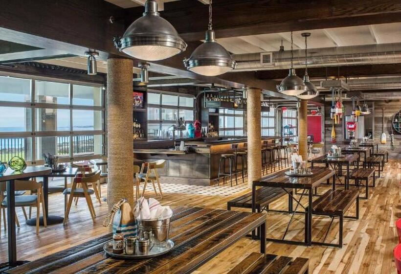 渡假胜地  Cliff House Maine