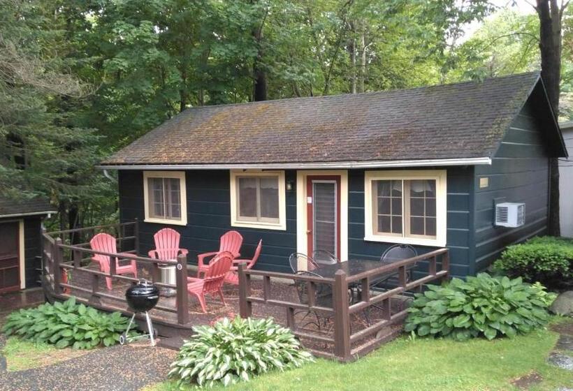 リゾートホテル Cramers Point Lake Breeze