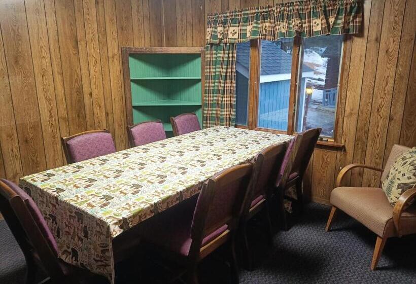 リゾートホテル Cramers Point Lake Breeze