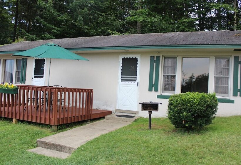 استراحتگاه Hill View Motel And Cottages