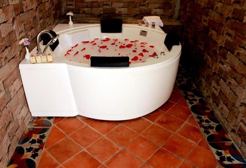 リゾートホテル Old Kent Estates & Spa, Coorg