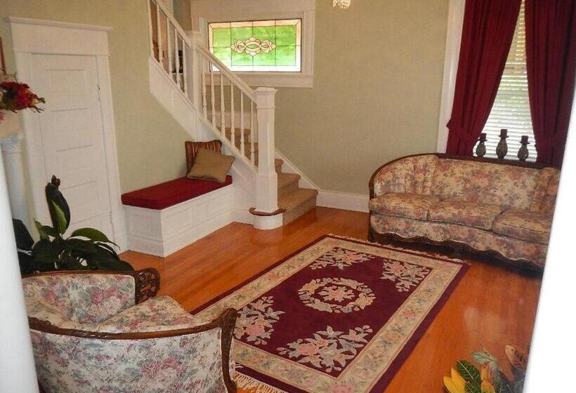 Sandstone Street Bed And Breakfast